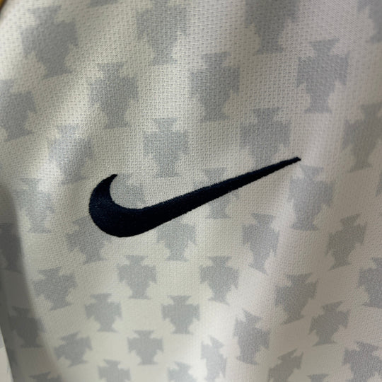 Portugal 2004 Auswärtstrikot