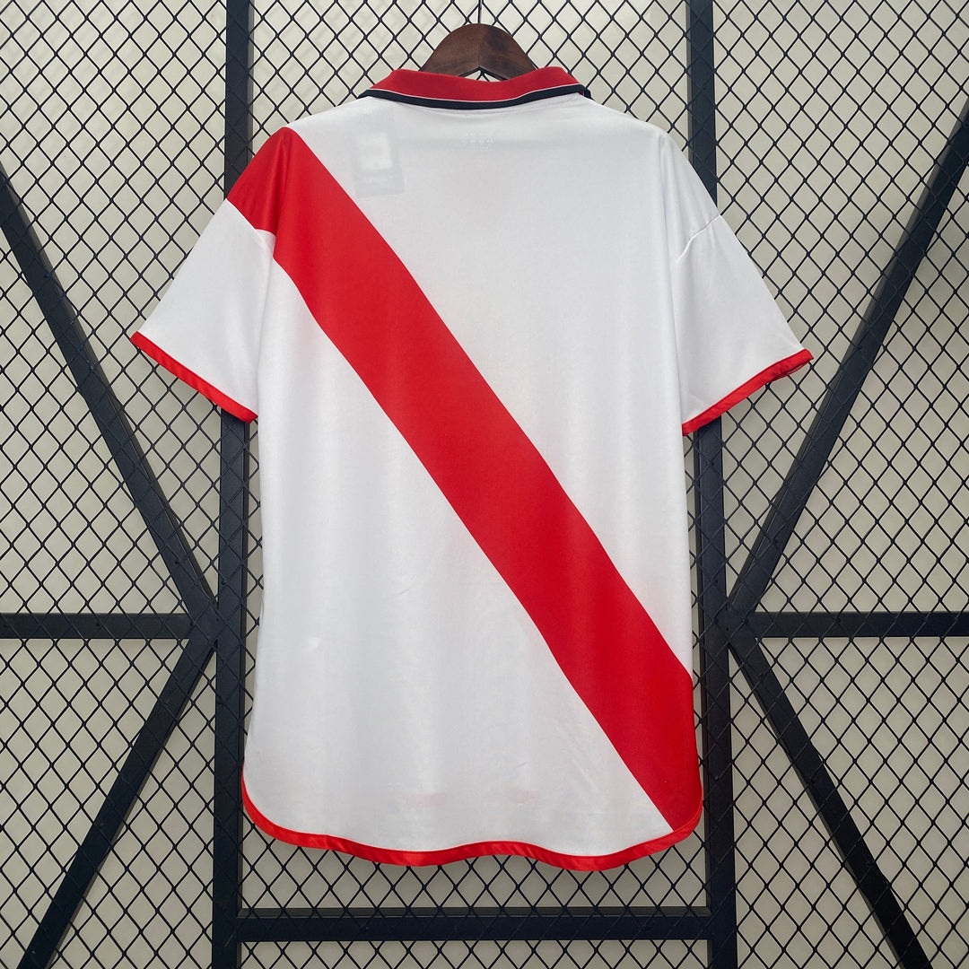 Rayo Vallecano 2001–2002 Heimtrikot