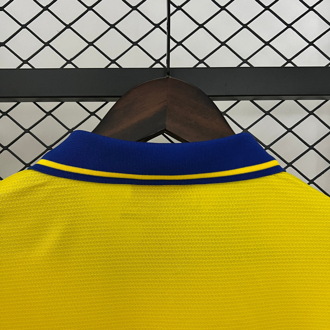 Arsenal 2013–2014 Auswärtstrikot