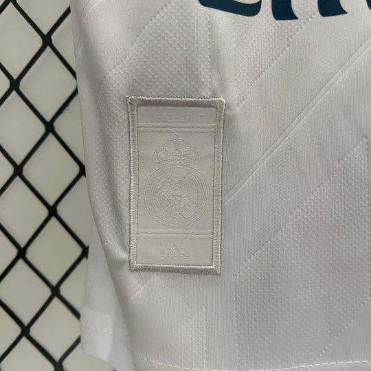 Real Madrid 2017 - 2018 Heimtrikot für Kinder