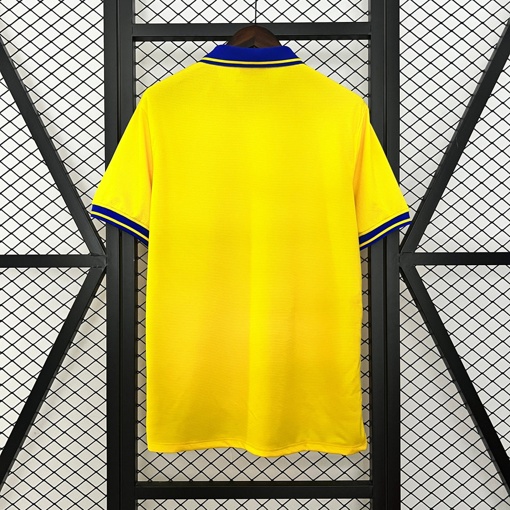 Arsenal 2013–2014 Auswärtstrikot