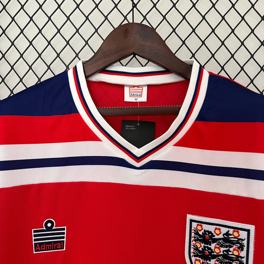 England 1982 Auswärtstrikot