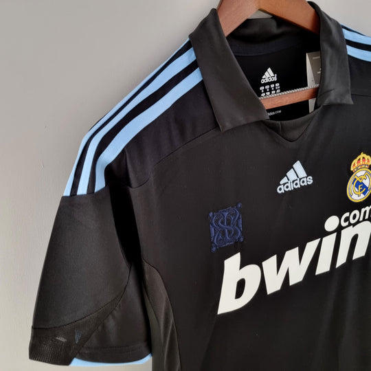 Real Madrid 2009 - 2010 Auswärtstrikot