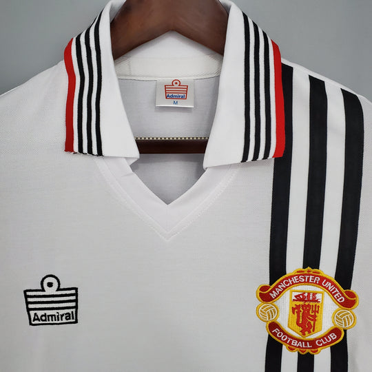 Manchester United 1975 - 1976 Auswärtstrikot